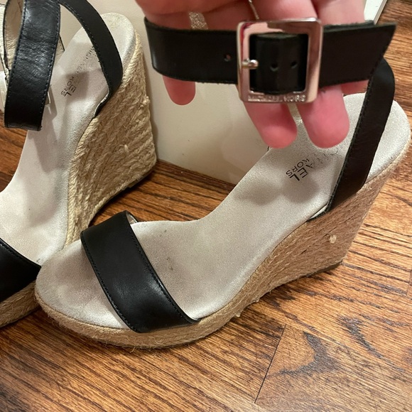 Michael Kors Leather Black Strap wedges - Picture 1 of 7